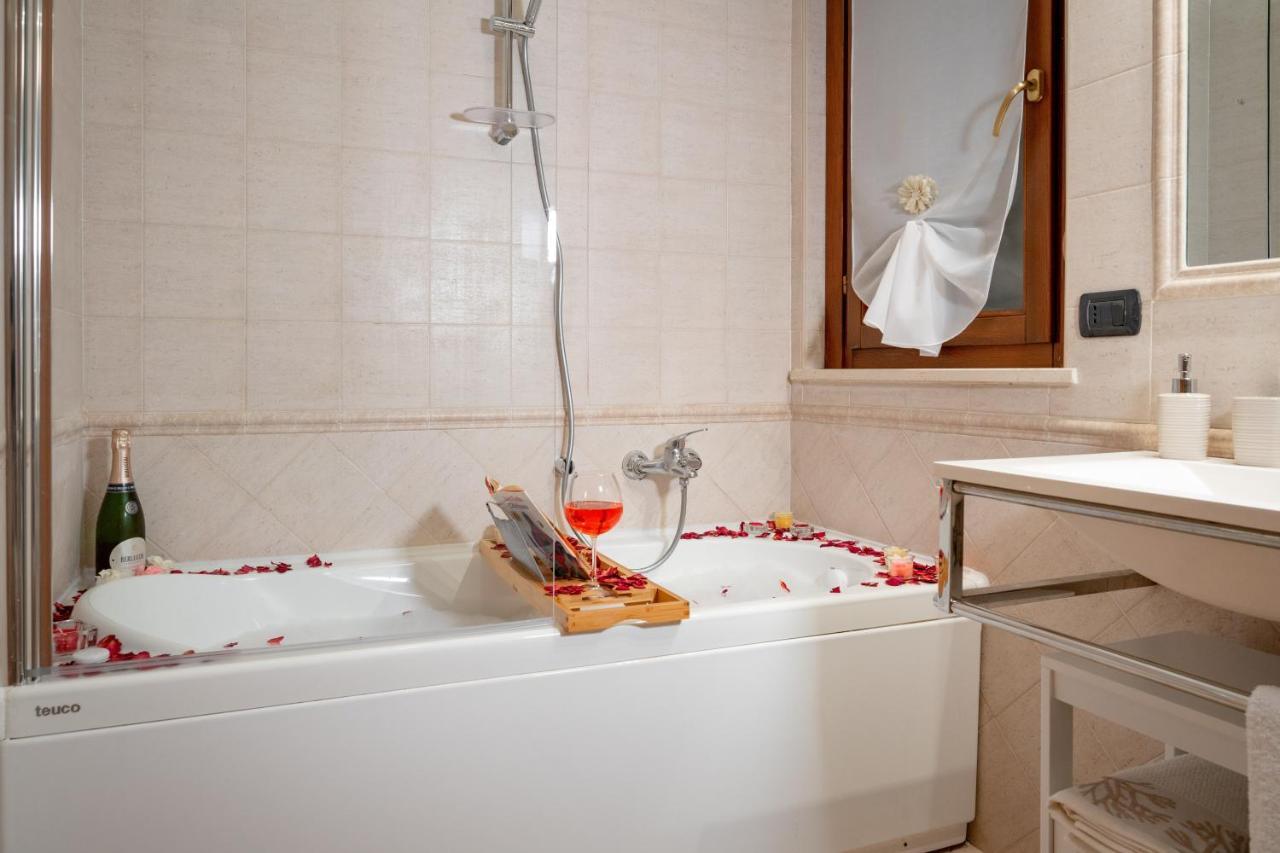 Suite Leonardo Relax Fiumicino Exterior photo